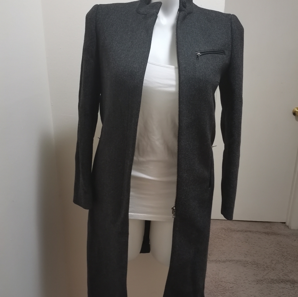 PRADA 100 %WOOL WOMEN'S LONG COAT. - Picture 3 of 16